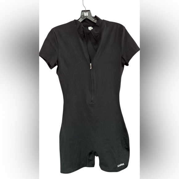 Black Short Sleeve Zip-Up Bodysuit - Picture 2 of 5